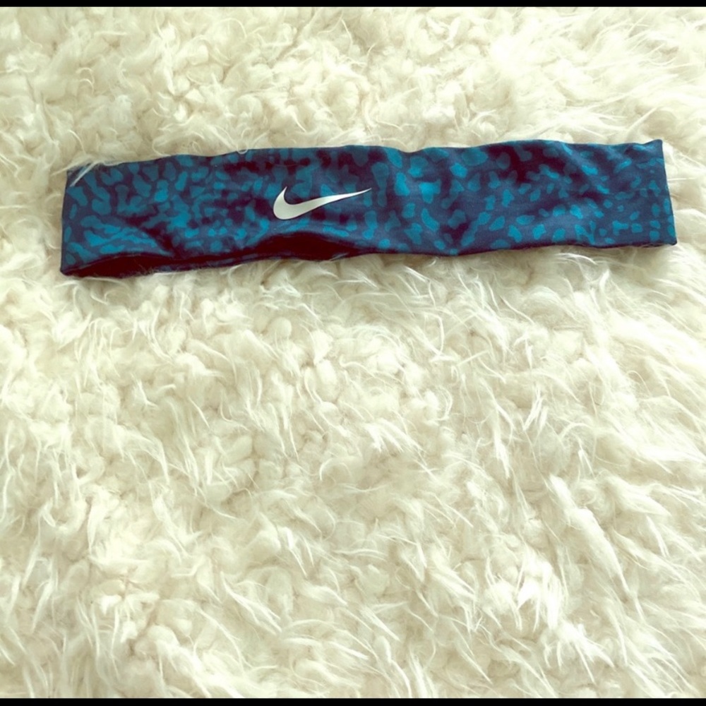Blue sweatband